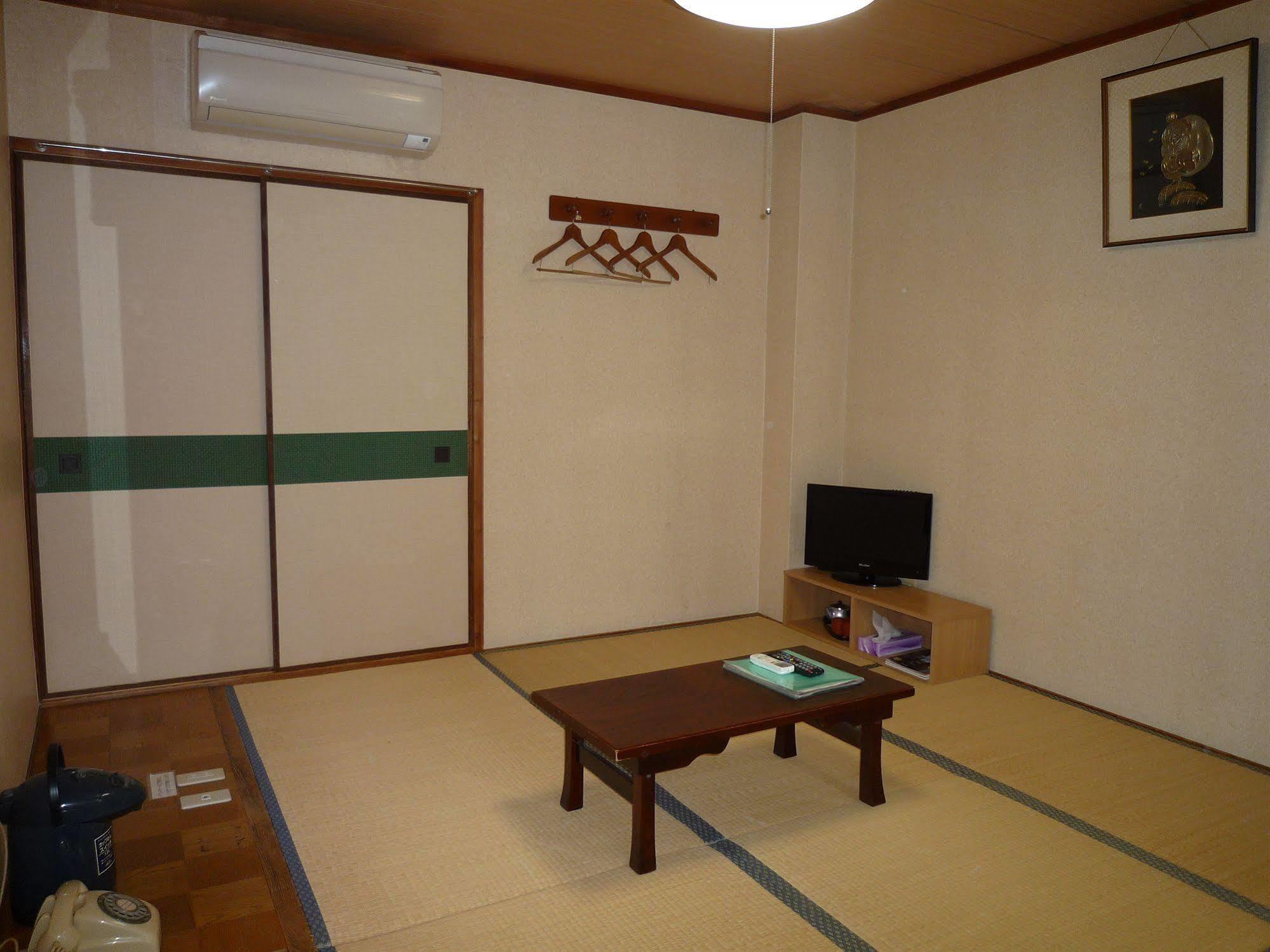 Hostel Tommy Rich Kyōto